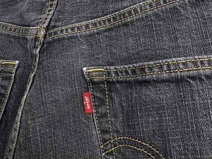 32 м Levi’s с нюансами джинсы оригинал